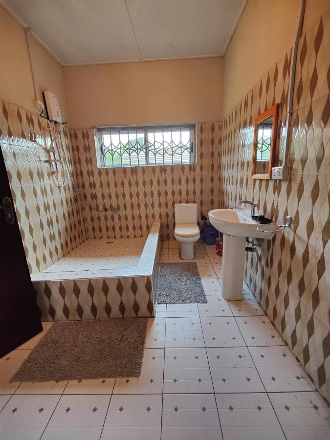 Tumi Hostel 库马西 外观 照片