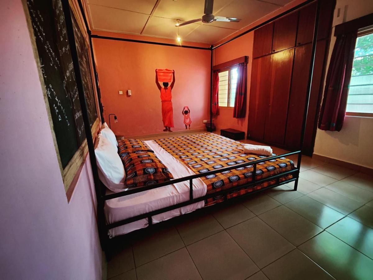 Tumi Hostel 库马西 外观 照片