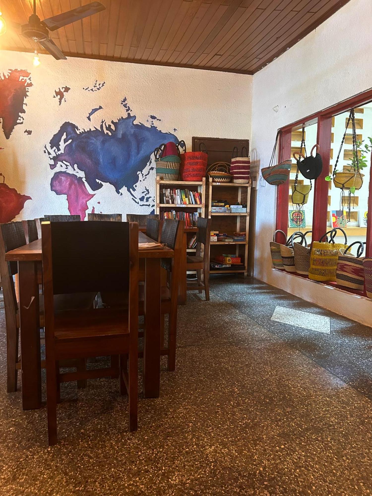 Tumi Hostel 库马西 外观 照片