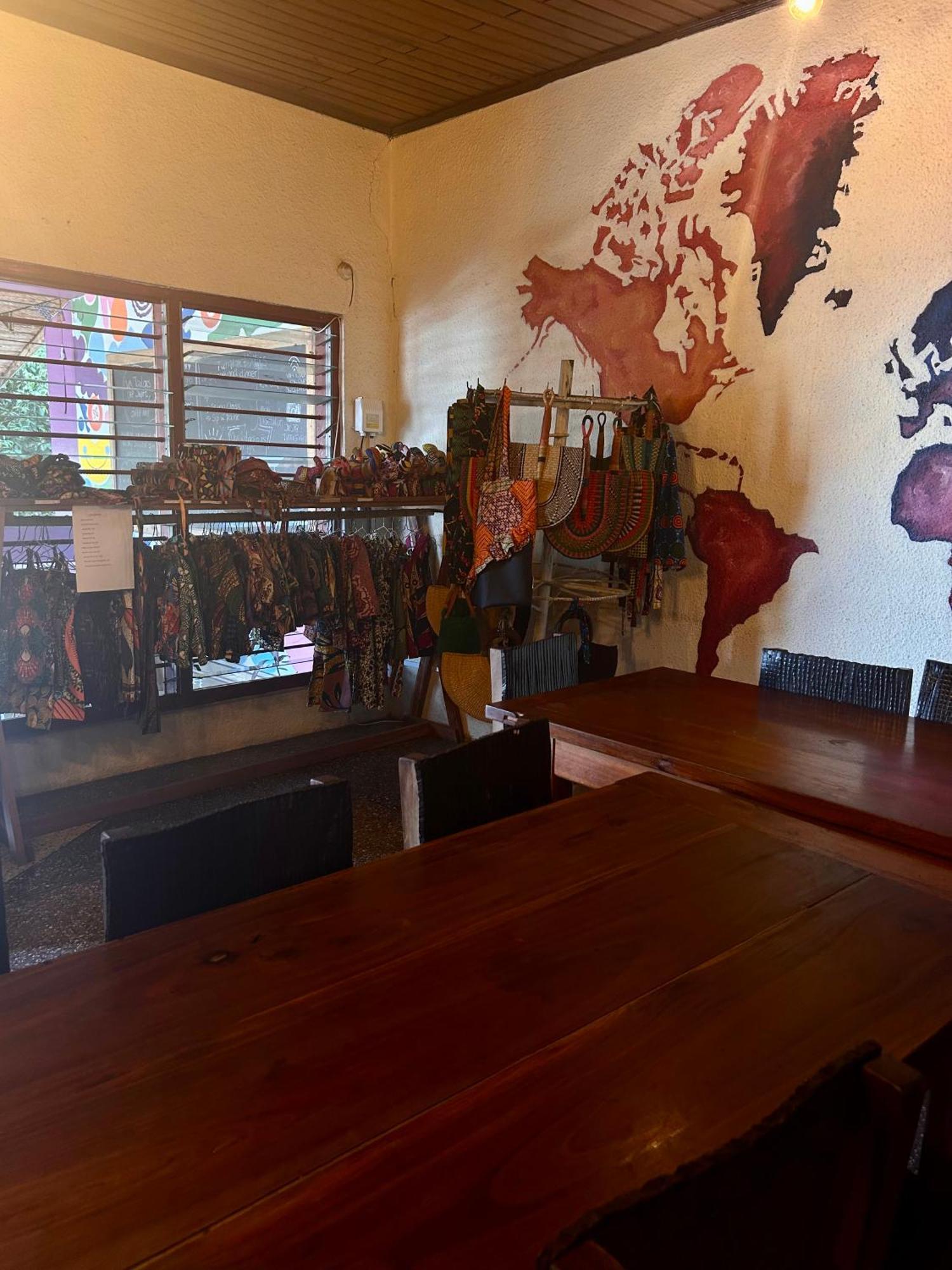 Tumi Hostel 库马西 外观 照片